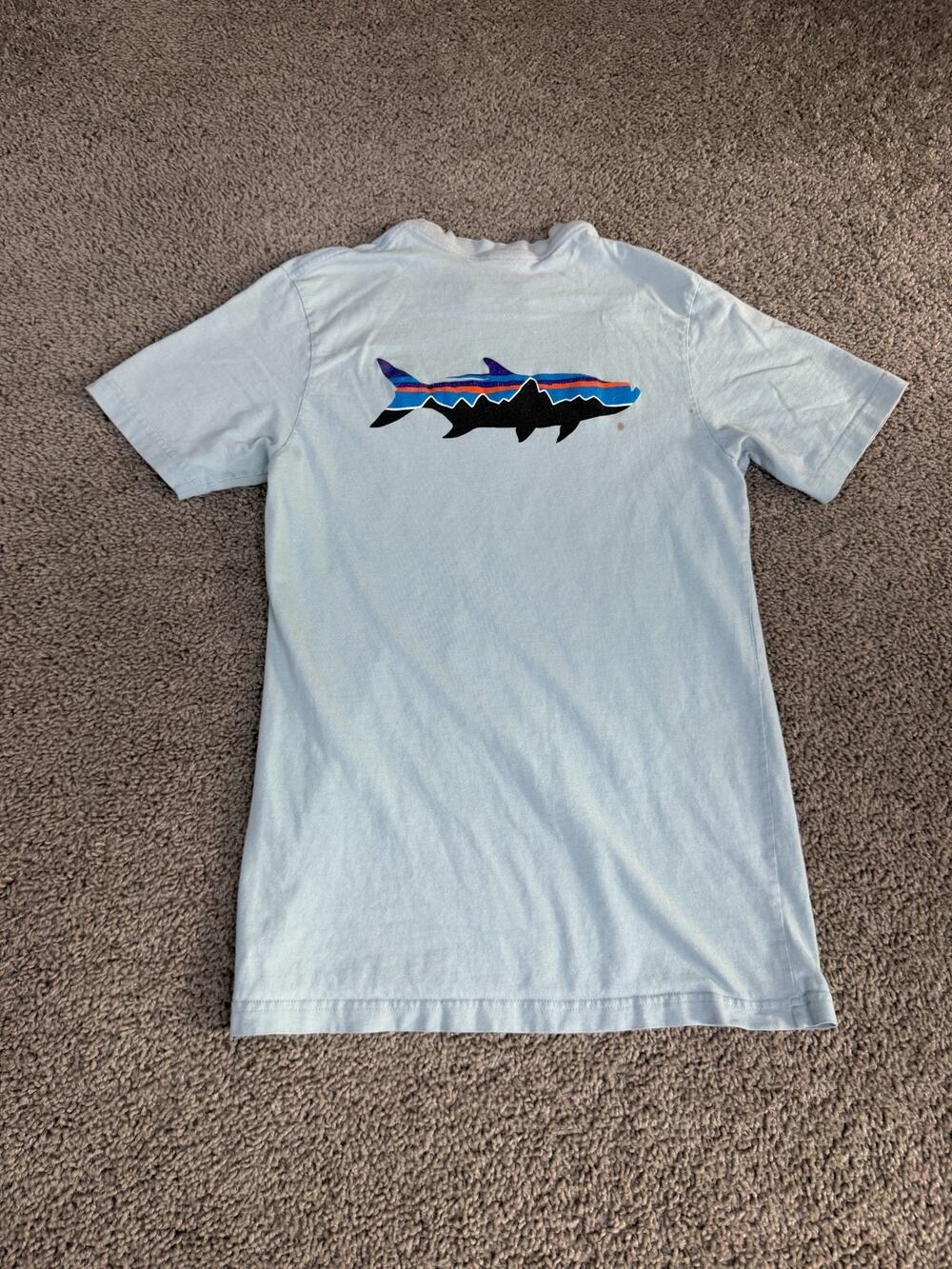 Patagonia Shirt Mens Small Blue Shark Fitz Roy Logo Short Sleeve Casual